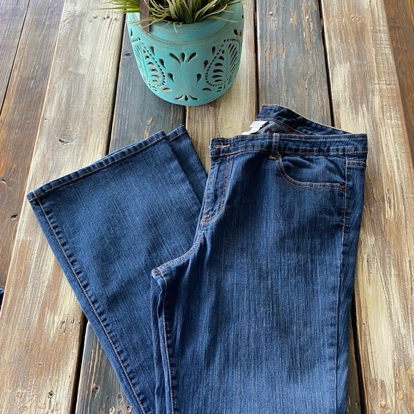 Venezia Jeans - Picture 2 of 6